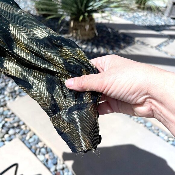 Rimini Top Womens Vintage Rayon Metallic Zig Zag Pattern Side Snap Gold Black - Picture 6 of 12